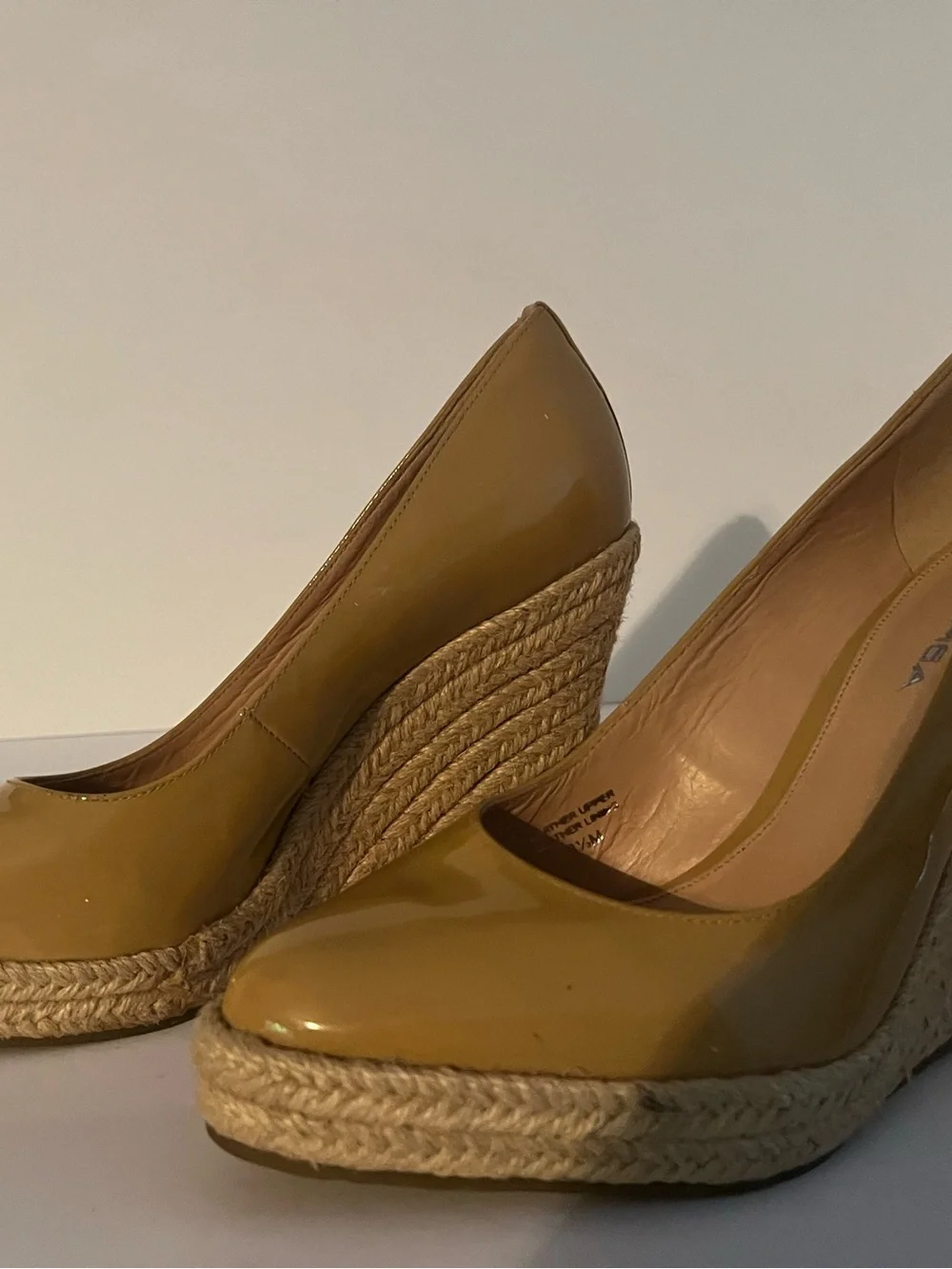 Via Spiga glossy mustard